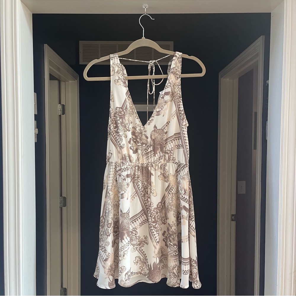 NWT LEITH Ivory V-Neck Dress w/V-Back Ruffle Detail